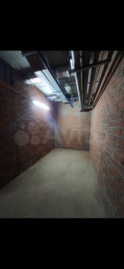 Машиноместо, 27 м²