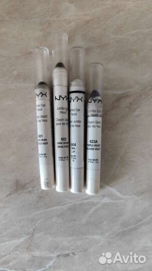 Карандаши для глаз и губ