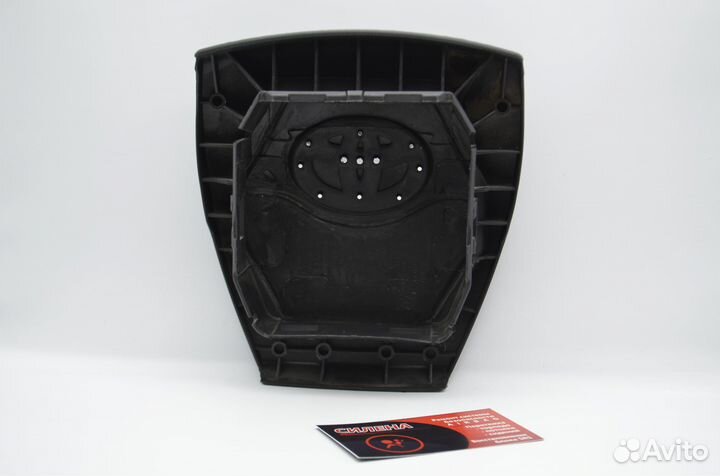 Рулевая накладка Toyota Prius