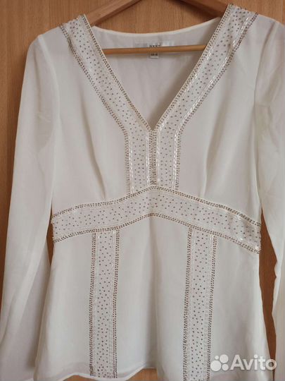 Блузки белые