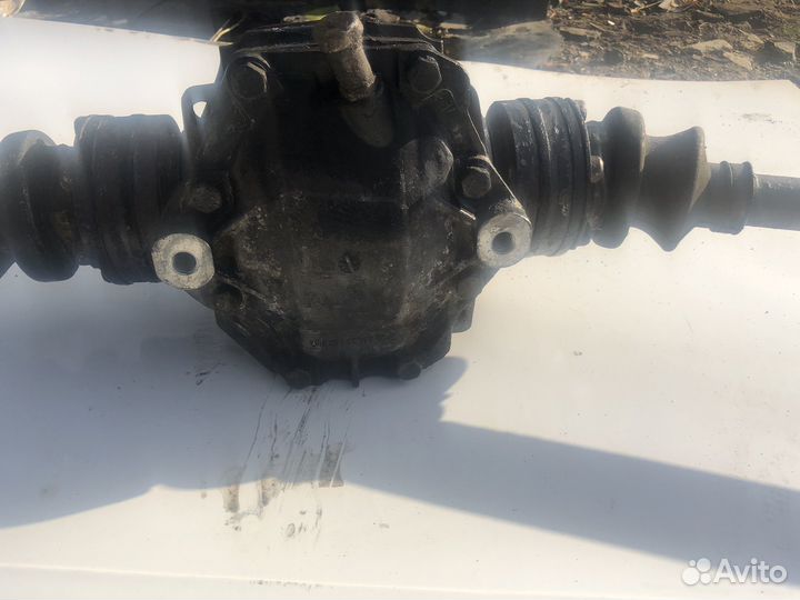 Редуктор задний в сборе на 124 mercedes