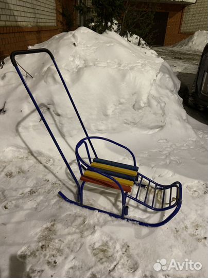 Детские санки с ручкой