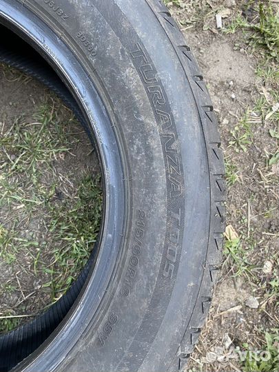 Bridgestone Turanza T005 215/60 R16