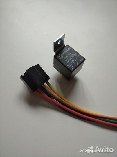 Автомобильное 5-контактное реле