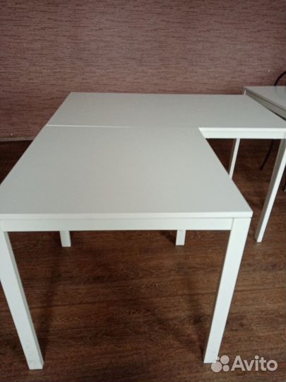 Стол и стулья