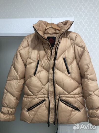 Куртка пуховик женская
