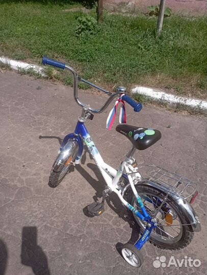 Детский велосипед с ручкой бу