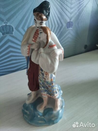 Статуэтка фарфоровая СССР - Майская ночь