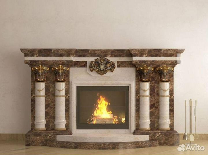 Камин из коричневого мрамора
