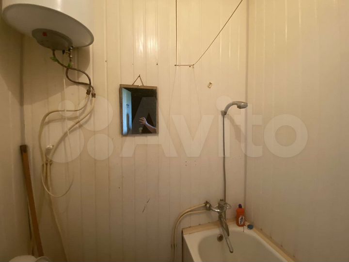 Комната 24 м² в 3-к., 1/3 эт.