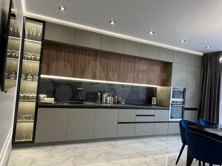 2-к. квартира, 68 м², 4/14 эт.