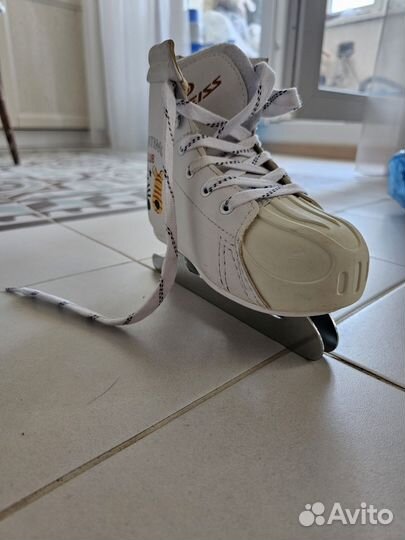 Коньки детские учебные размер 30