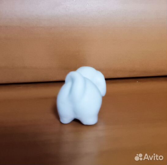 Статуэтка щенок бультерьера