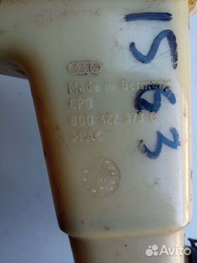 Бачок гур Volkswagen Passat B5 8D0422373C