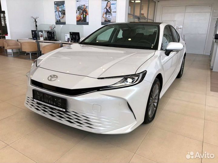 Toyota Camry 2.0 CVT, 2024