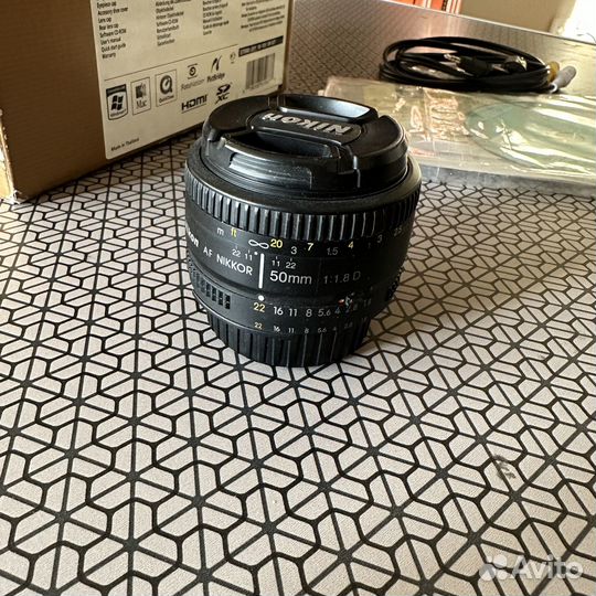 Объектив nikon 50mm 1 8