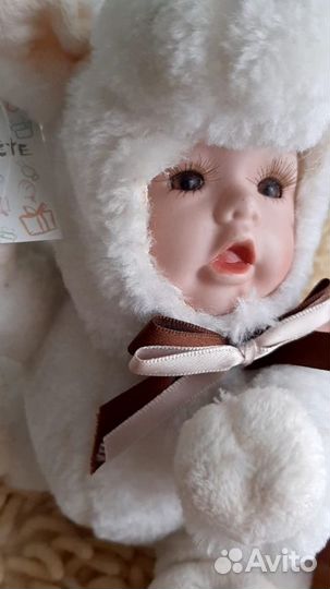 Кукла Фарфоровая