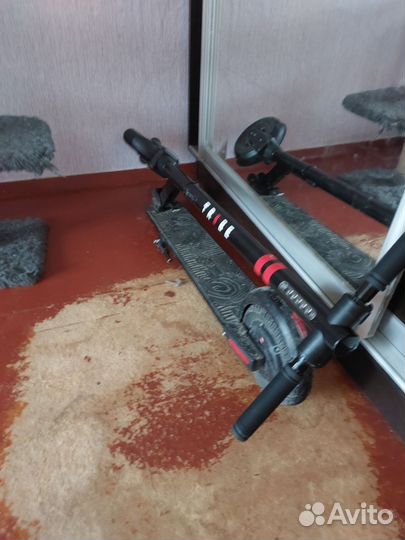 Электросамокат tribe