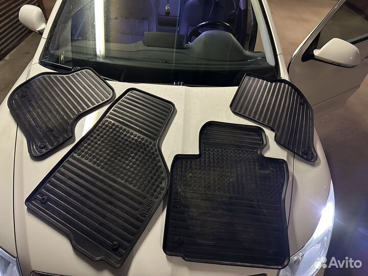 Коврики резиновые skoda octavia А5 бу