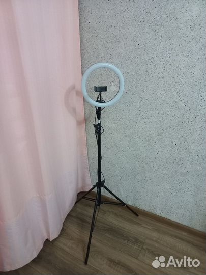 Кольцевая лампа