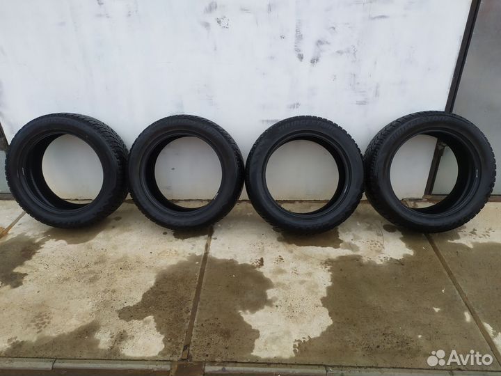 Bridgestone Blizzak Spike-01 235/55 R18