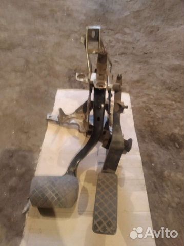 Блок педалей на Фольксваген