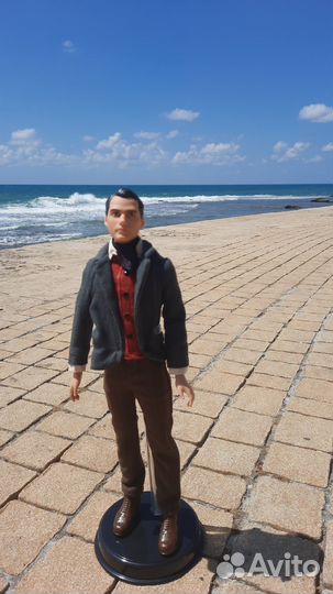 Кен Супермен (глова), в идеале