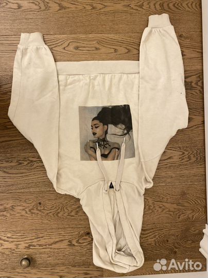 Худи женское reserved