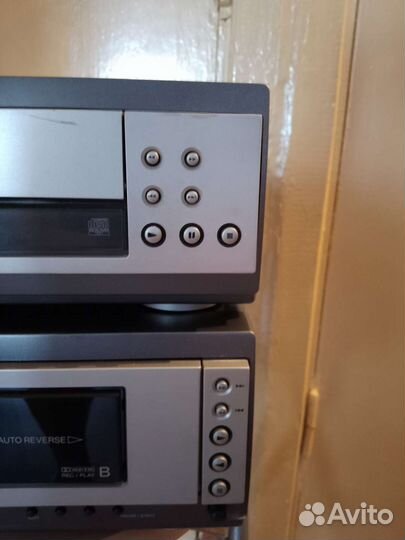 Кассетная и CD дека Sony