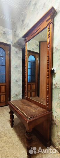 Трюмо с зеркалом старинное