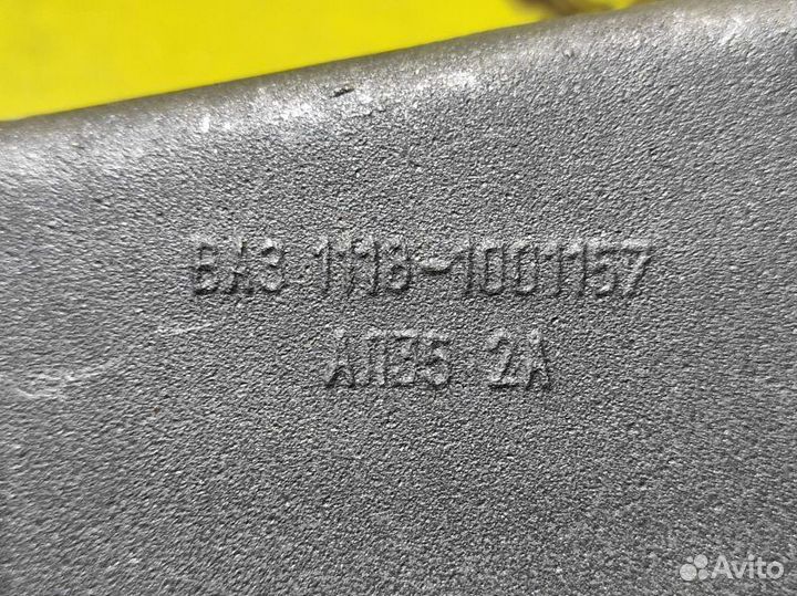 Кронштейн передний правый LADA Granta 2