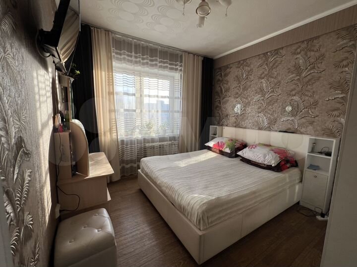 2-к. квартира, 58 м², 7/17 эт.