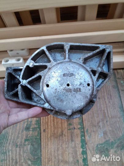 Подушка двигателя ауди 80 б4