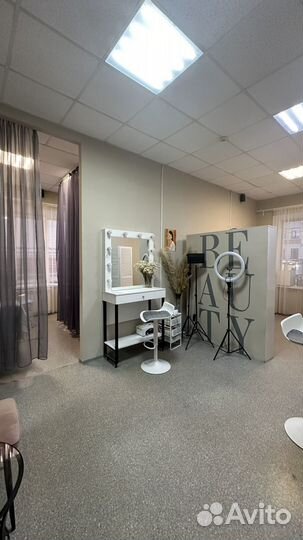 Сдаю в аренду гримерный столик