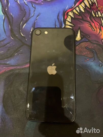 iPhone SE, 64 ГБ