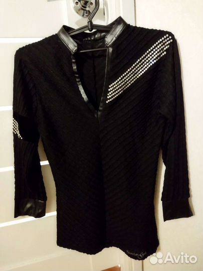 Продам рубашку на латина