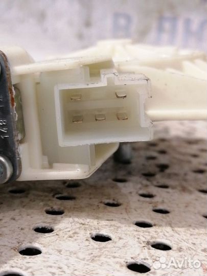 Мотор стеклоподъемника Mercedes-Benz W212