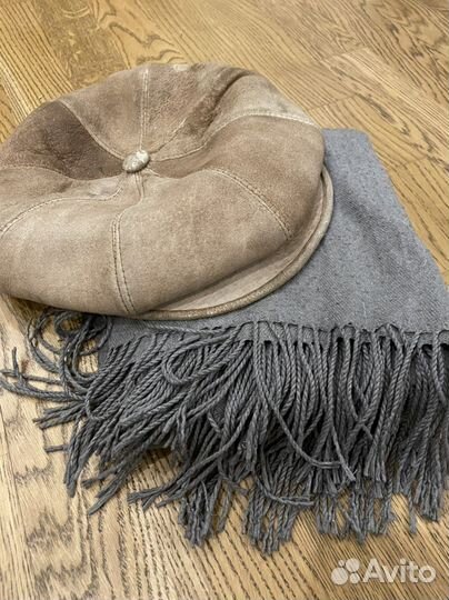 Кепка весенняя (натуральная кожа) и шарф