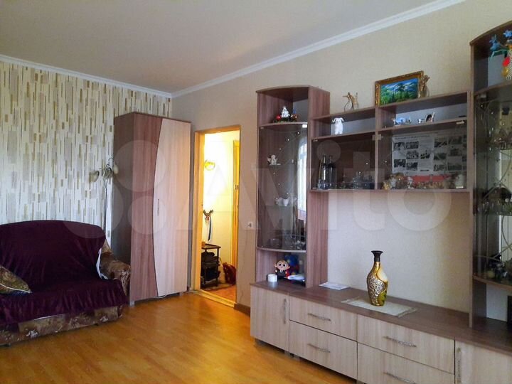2-к. квартира, 52 м², 4/9 эт.