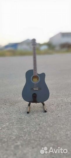 Гитара оркестровая