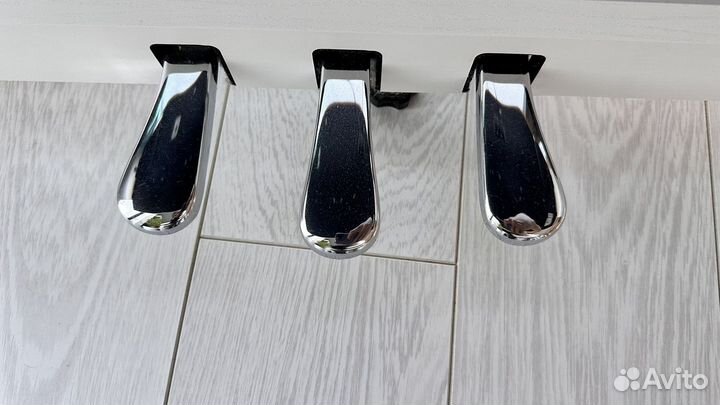 Цифровое пианино Yamaha YDP-144 WH белое