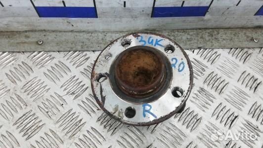 Ступица задняя правая volvo V60 1 (3UK20NY01)