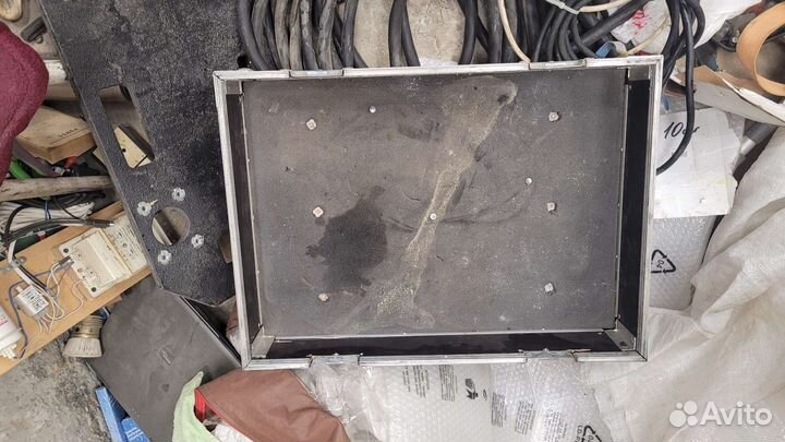 Подкатная тележка для кейсов мультикор