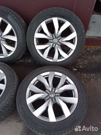 Колеса R20 VW Touareg 5/113 New зима