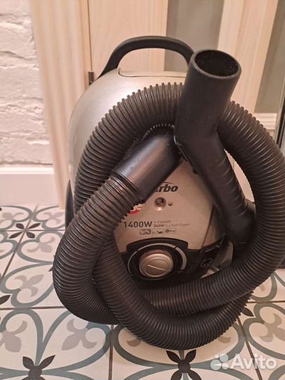 Пылесос LG 1400