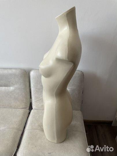 Манекен из плотного пластика