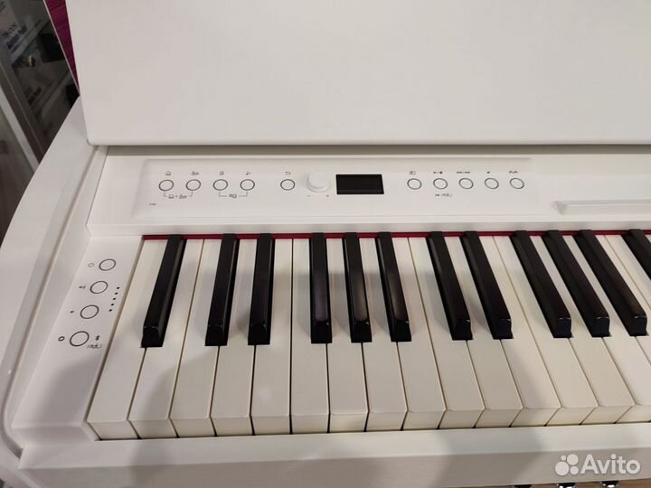 Пианино цифровое Roland F701-WH