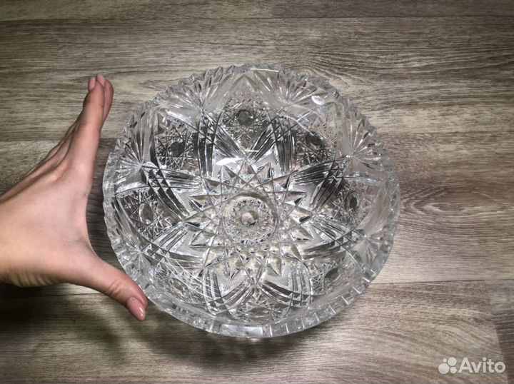 Ваза хрустальная