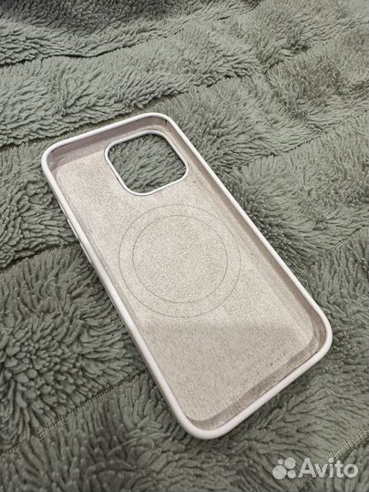 Чехол на iPhone 13pro