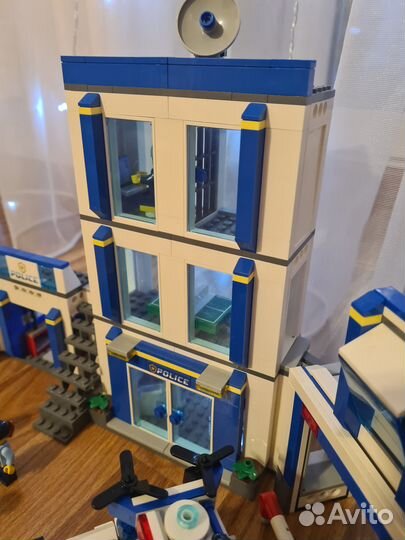 Lego city 60246 полицейский участок